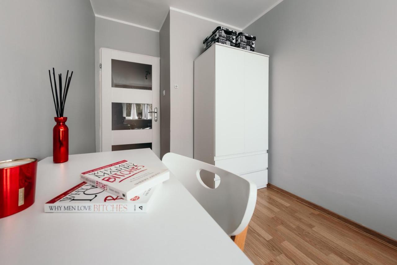 Spacious 3 Bedroom Apartament Near Olivia Business Center Gdansk Exterior photo